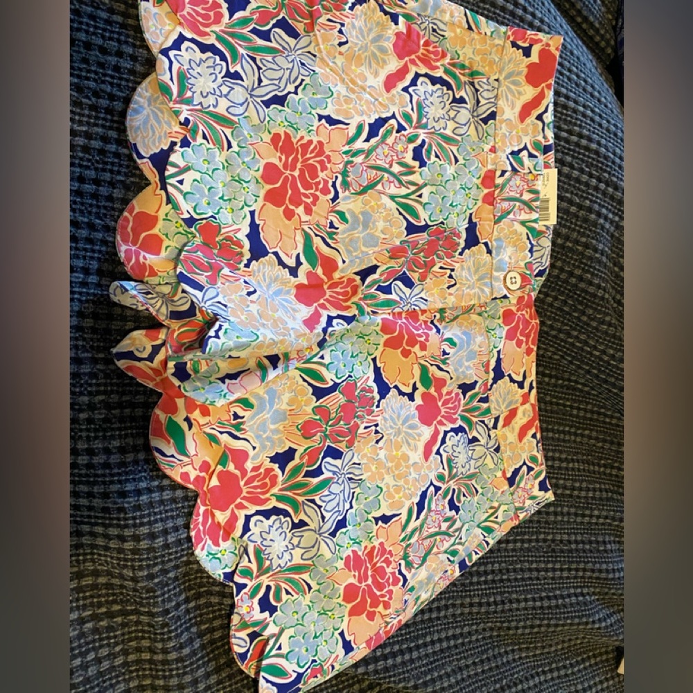 NWT skort